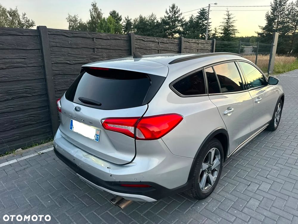 Ford Focus 1.0 EcoBoost Start-Stopp-System ACTIVE - 4