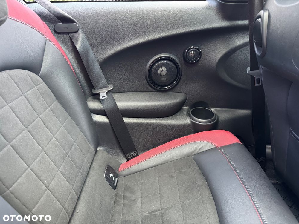 MINI John Cooper Works - 18
