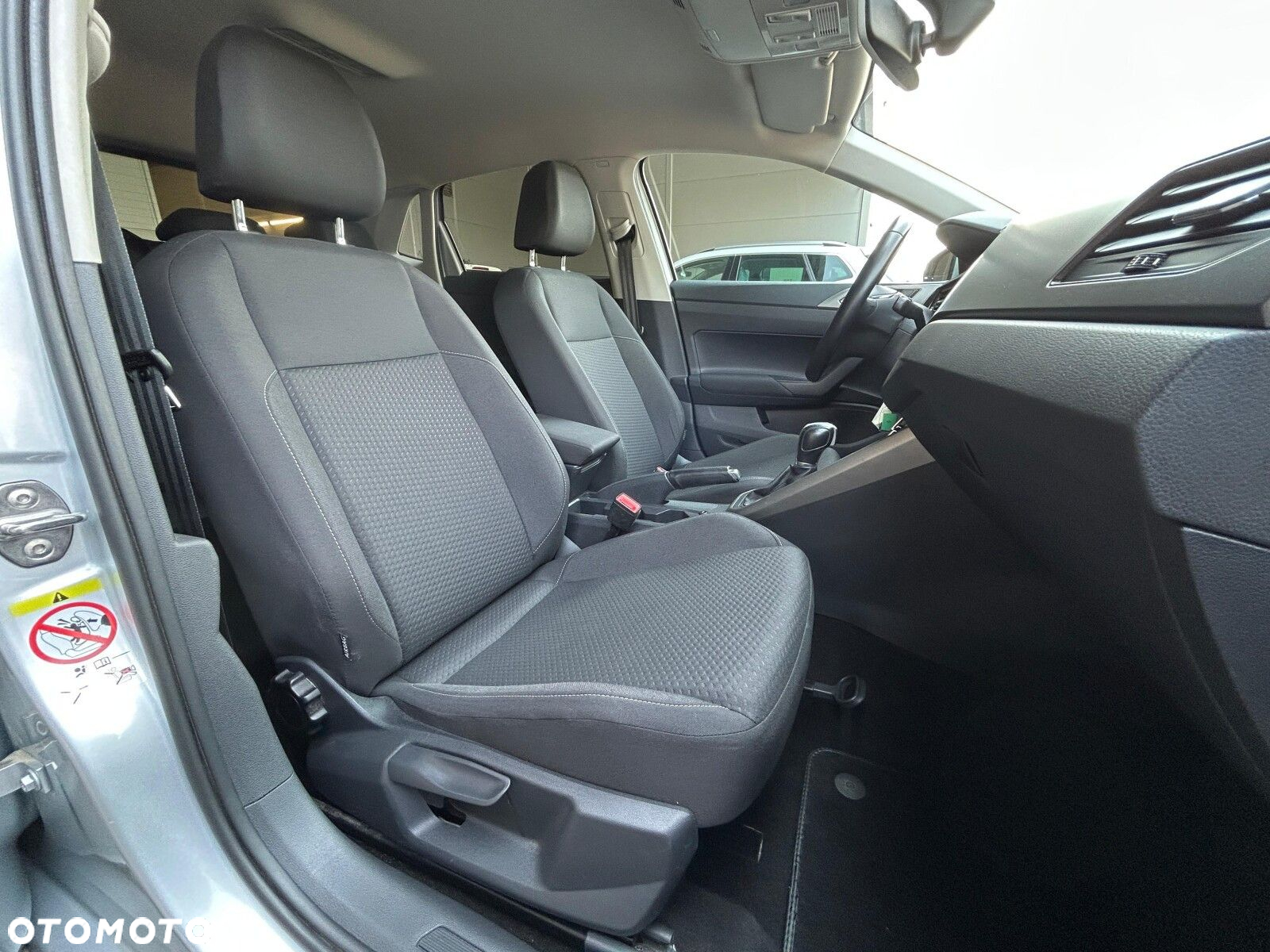 Volkswagen Polo 1.0 TSI Comfortline DSG - 17