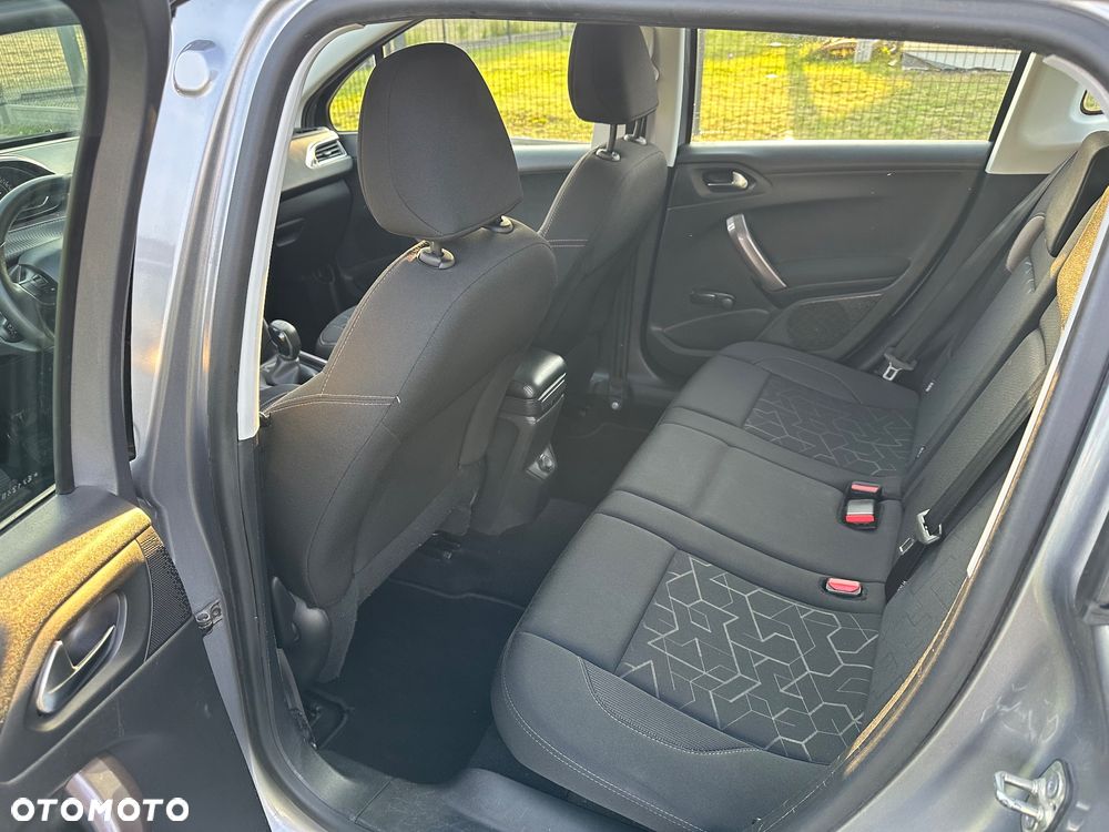 Peugeot 2008 ver-1-2-pure-tech-access - 9