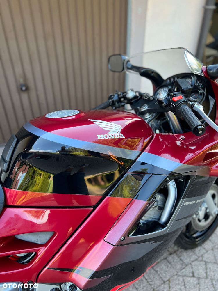 Honda CBR - 3