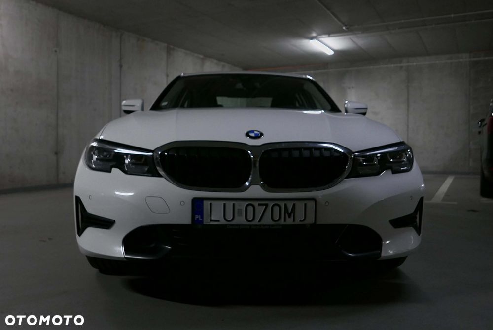 BMW Seria 3 - 21