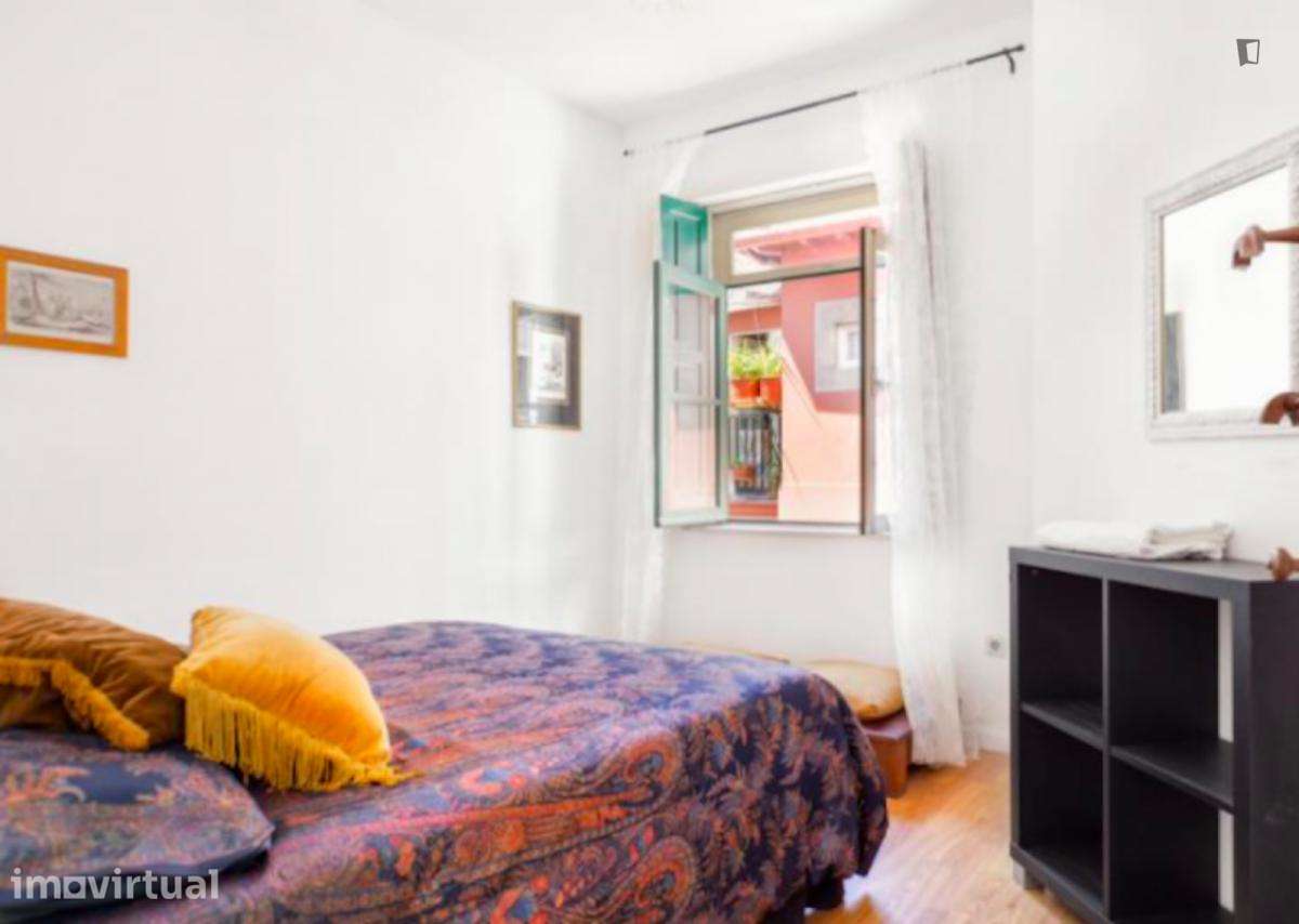 Apartamento com 1 quartos - localizado em São Nicolau Porto - Grande imagem: 3/9