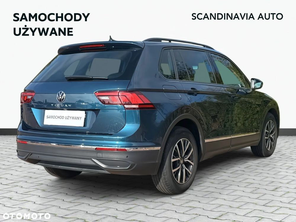 Volkswagen Tiguan - 5