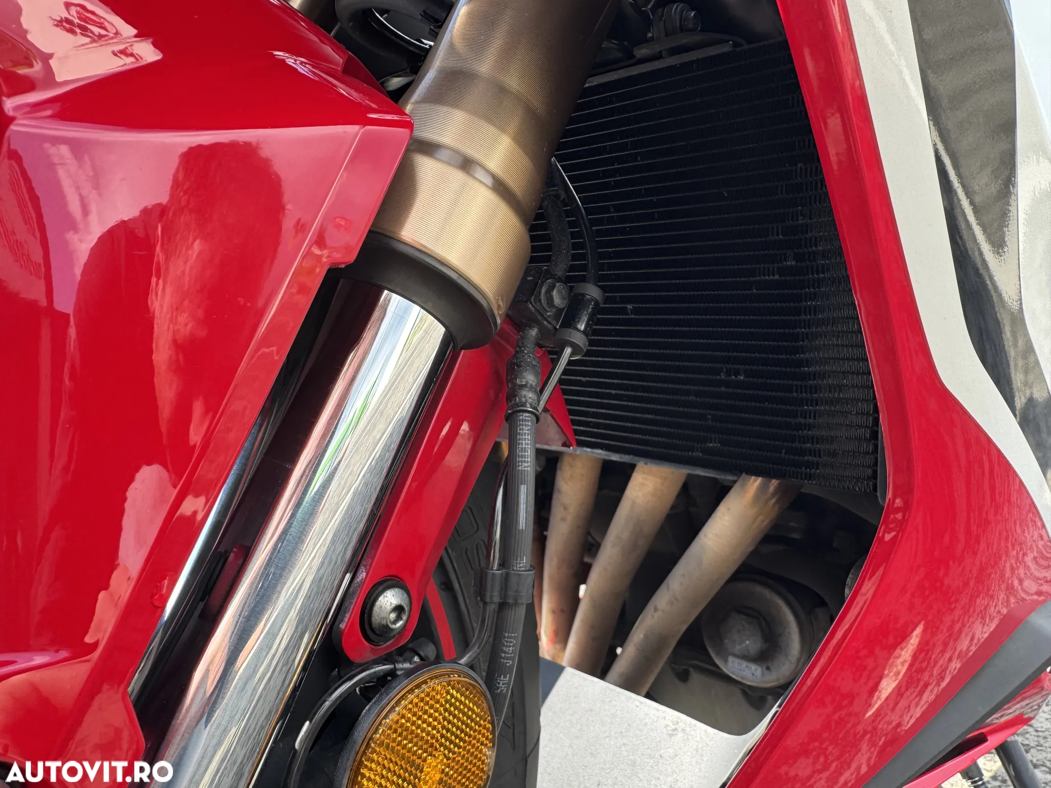 Honda CBR 650R - 23