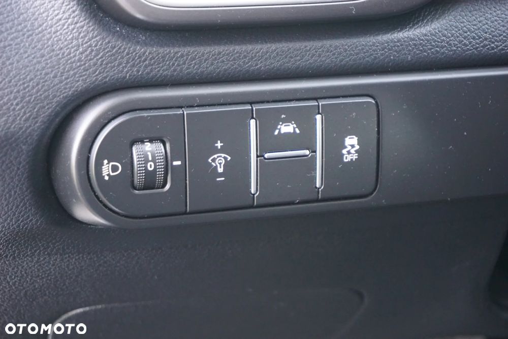 Kia Ceed 1.6 CRDi SCR M - 18