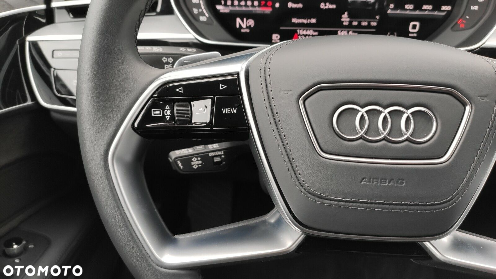 Audi A8 - 16