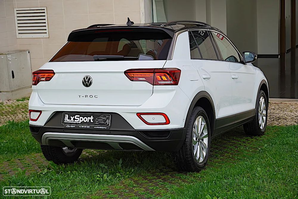 VW T-Roc 1.5 TSI Urban DSG - 9
