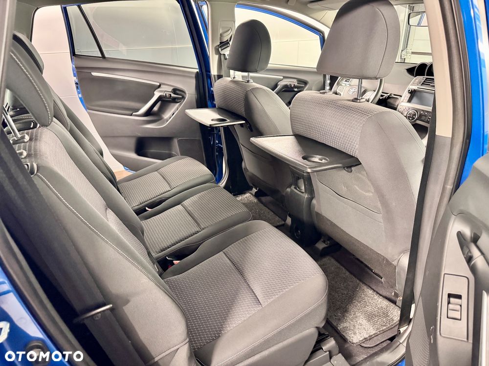 Toyota Verso 1.6 D-4D Prestige - 17