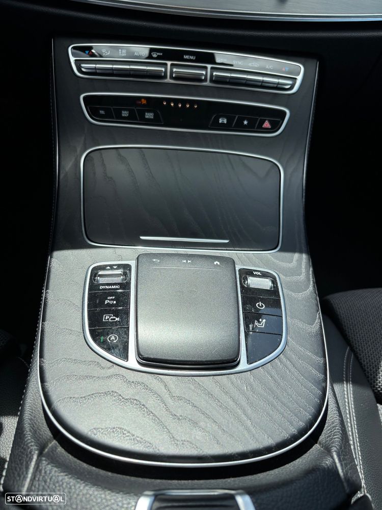 Mercedes-Benz E 220 d Avantgarde - 16