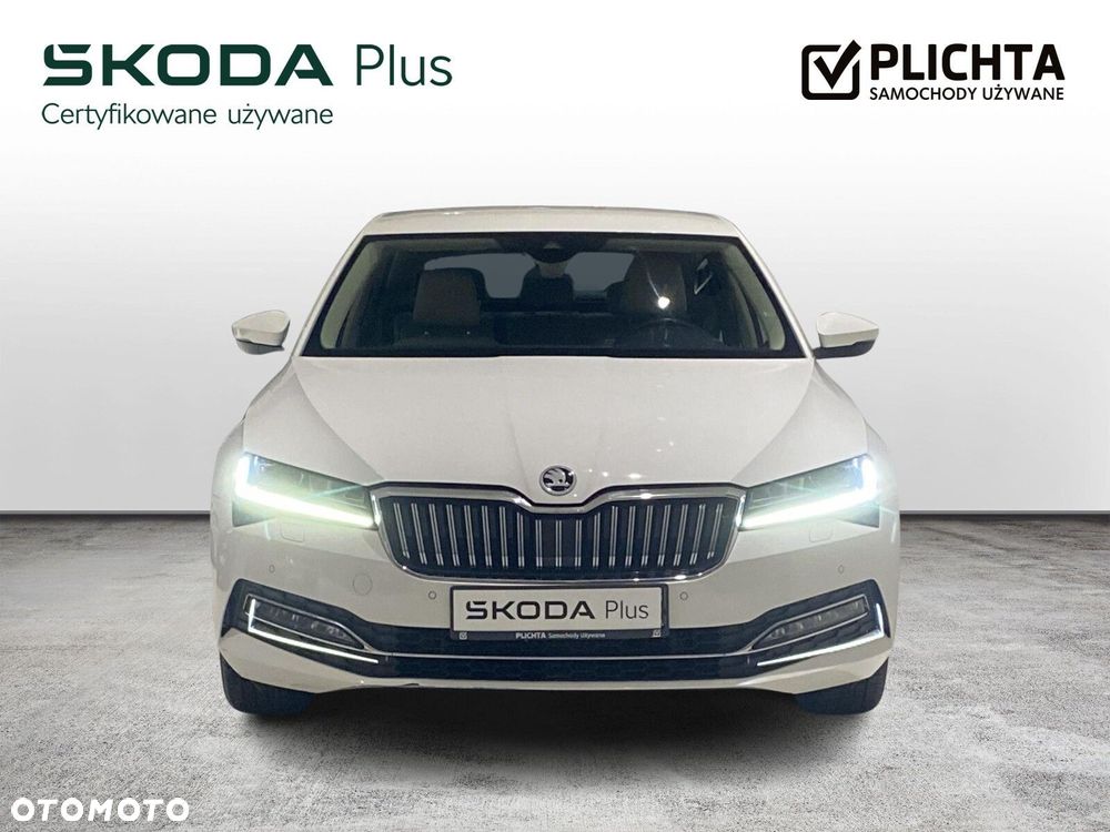 Skoda Superb 2.0 TDI SCR 4x4 Style DSG - 9