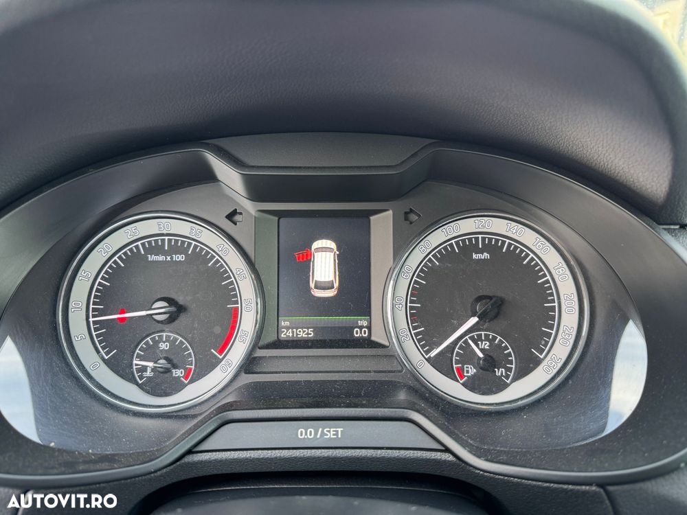Skoda Octavia 2.0 TDI DSG Ambition - 18