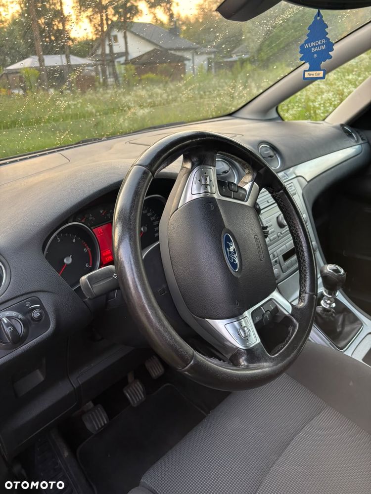 Ford S-Max 2.0 TDCi DPF Titanium - 15