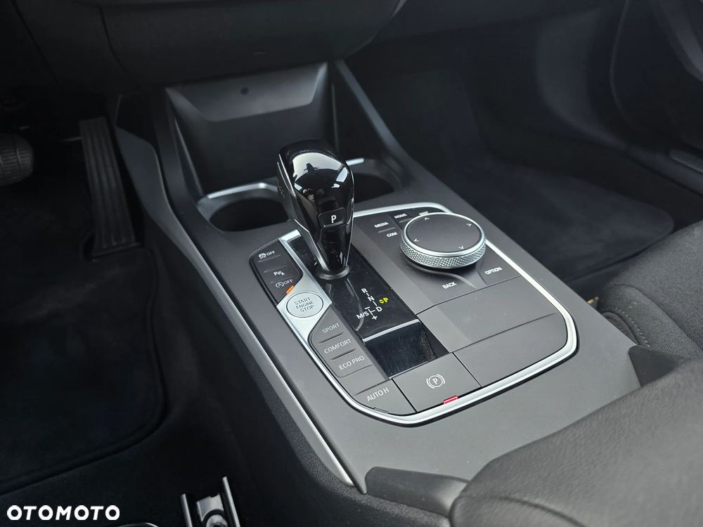 BMW Seria 1 118i Advantage - 18