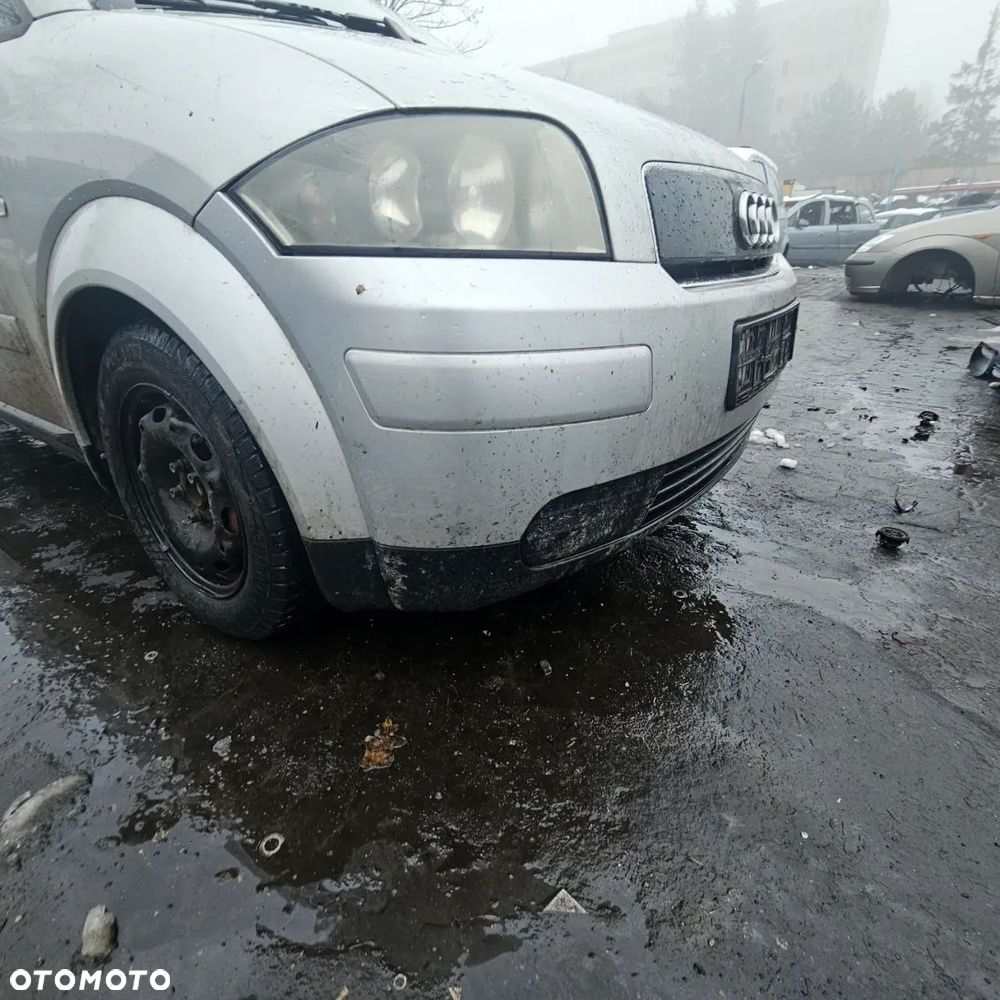 AUDI A2 (lak: LY7W) (sedan) pojazd na części: maska, zderzak, drzwi, szyby, lusterka, chłodnica - 4