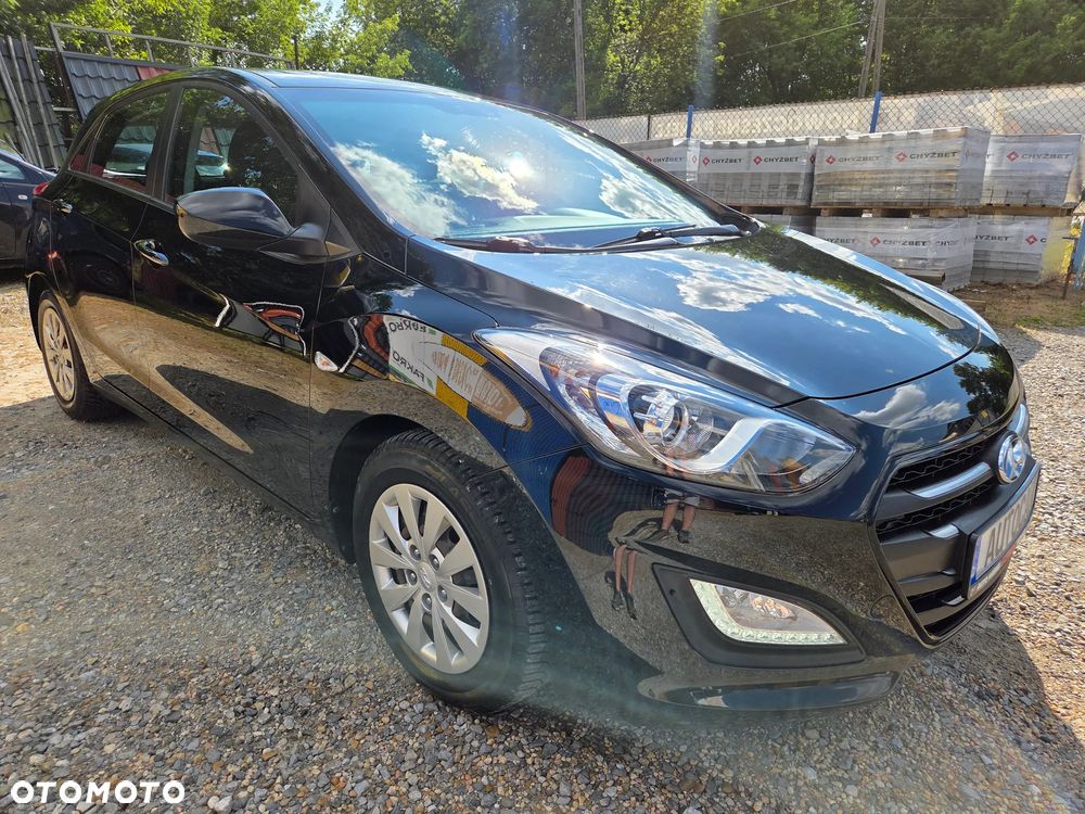 Hyundai i30 blue 1.4 Passion - 8