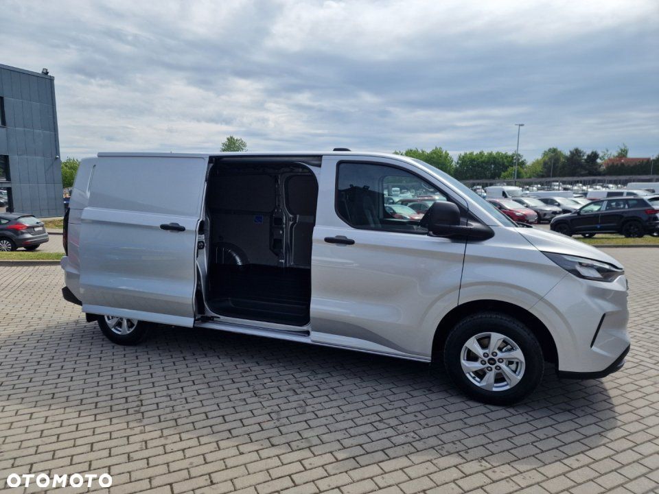 Ford Transit Custom - 8