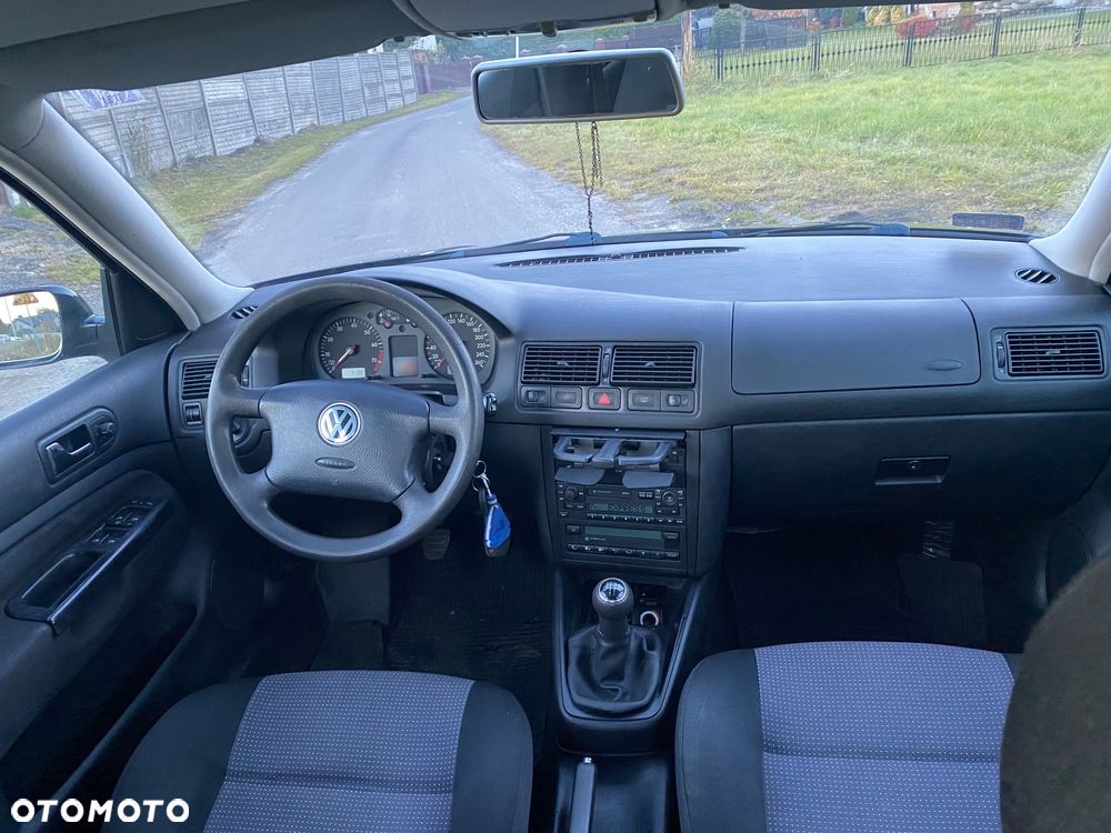 Volkswagen Golf 2002 photo 5