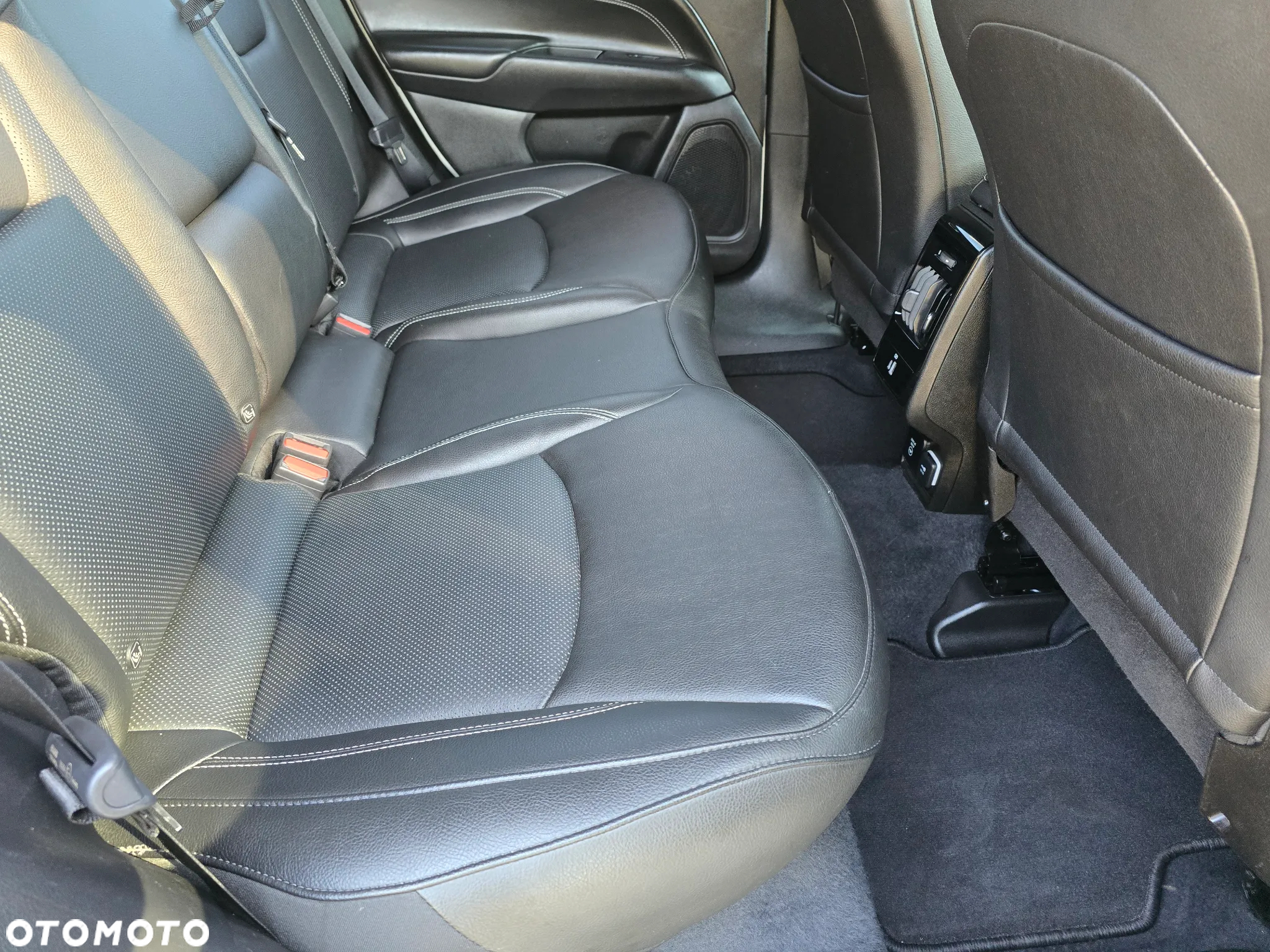 Jeep Compass 1.3 T-GDI 4xe PLUG-IN HYBRID Automatik S - 22