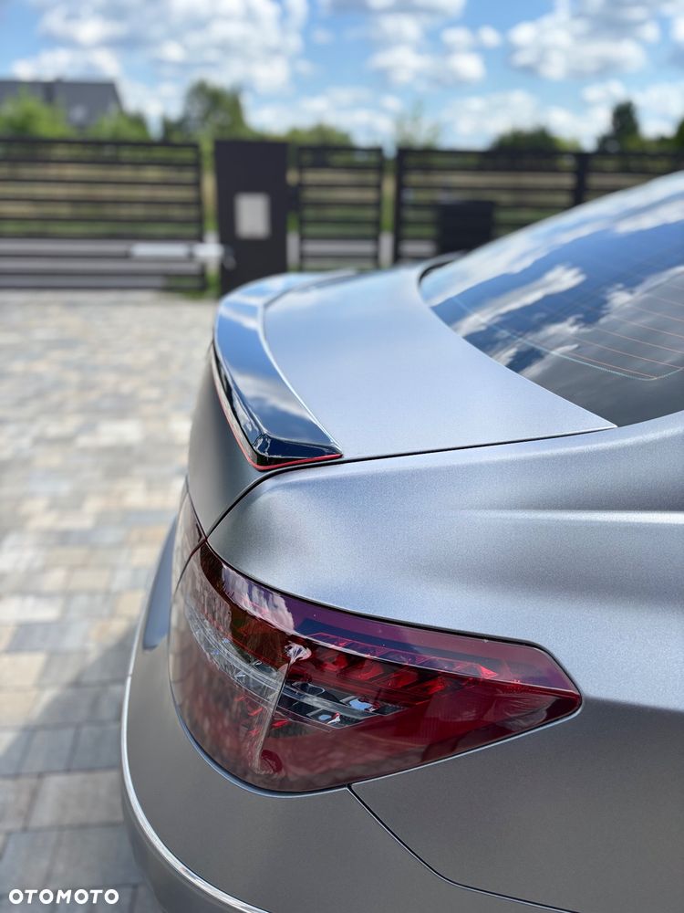 Mercedes-Benz Klasa E - 12