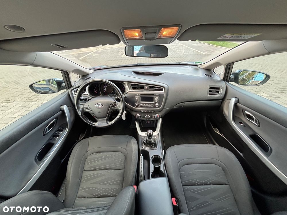Kia Ceed 1.4 CVVT Attract - 19