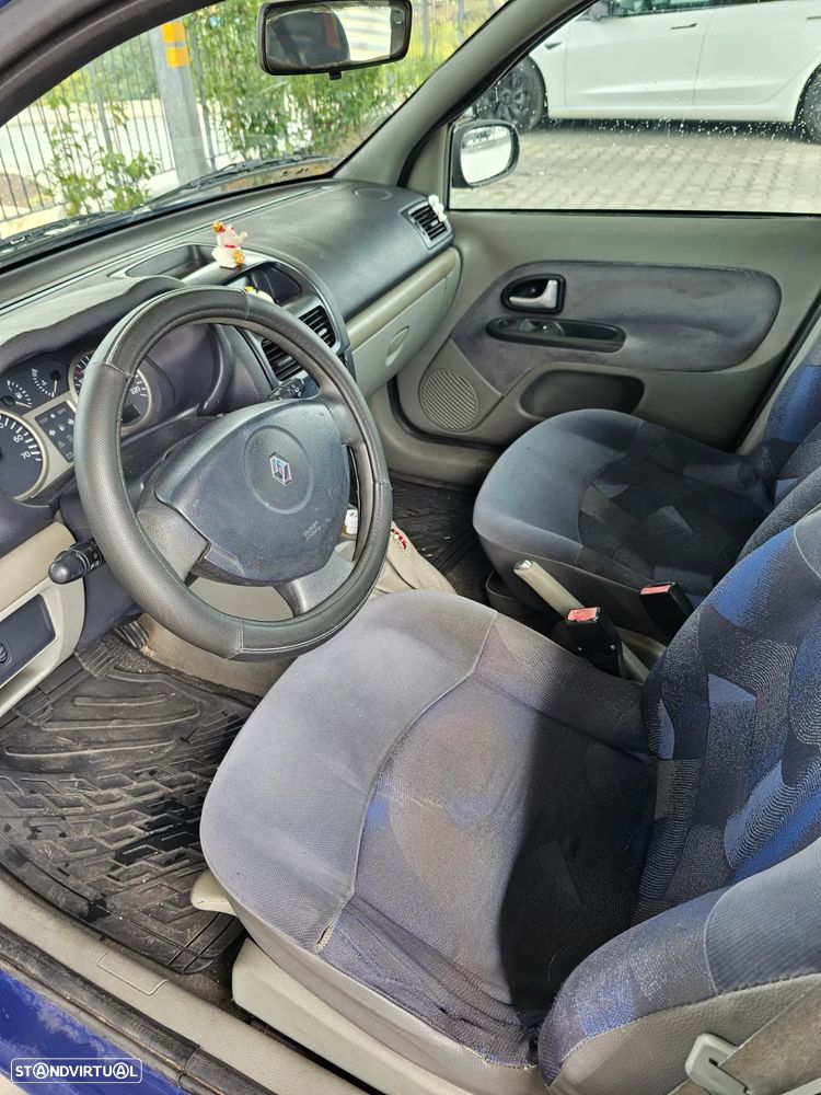 Renault Clio 1.5 dCi Authentique - 5