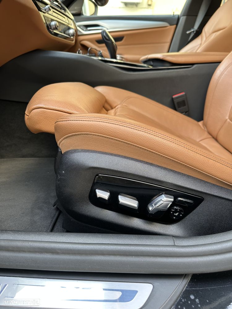 BMW 525 d Line Luxury Auto - 16