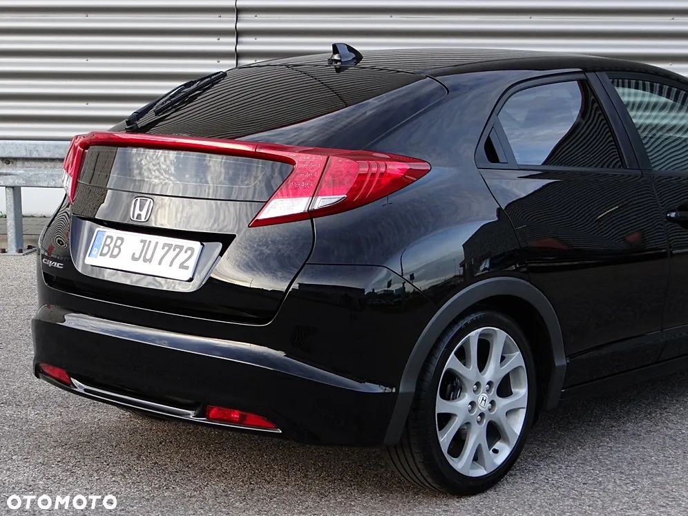 Honda Civic 1.8 Executive - 17