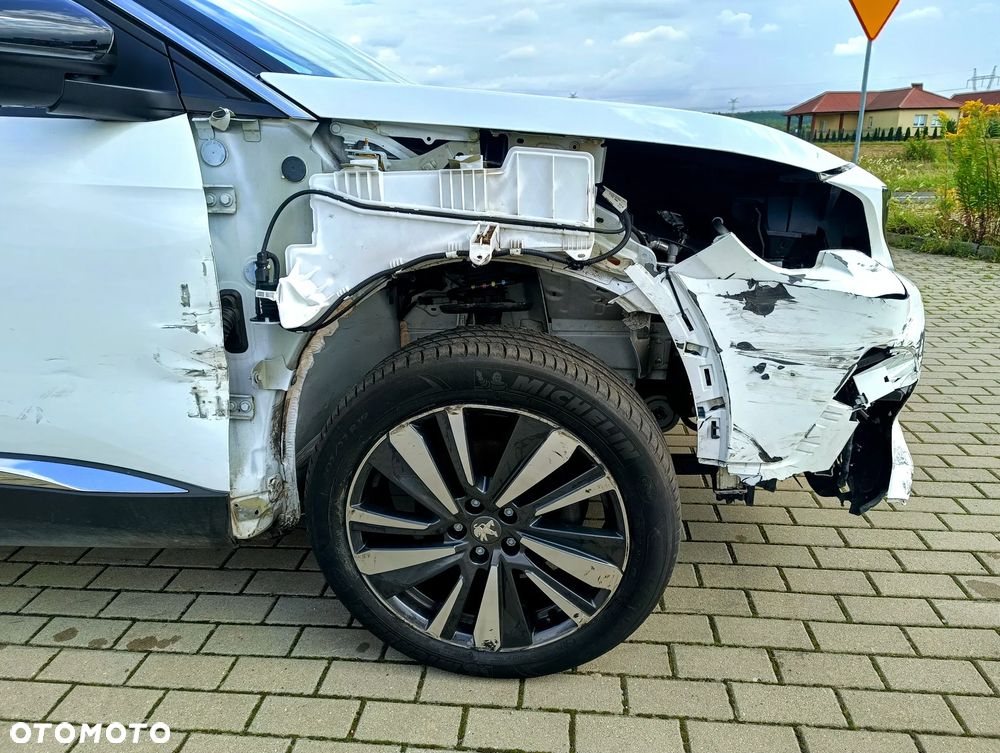 Peugeot 3008 PureTech 130 Stop & Start GPF Active Pack - 10