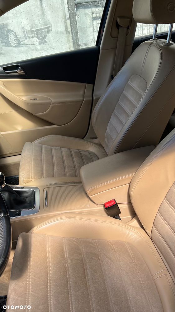 Volkswagen Passat 1.8 TSI Highline - 12