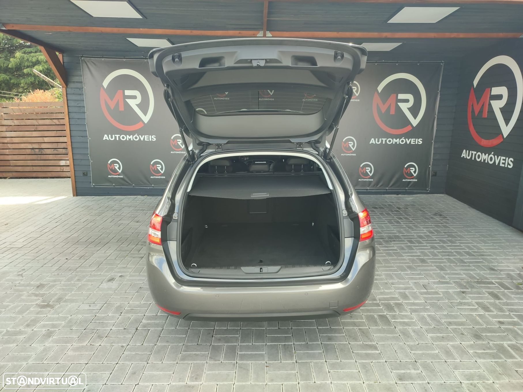 Peugeot 308 1.5 BlueHDi Allure - 28