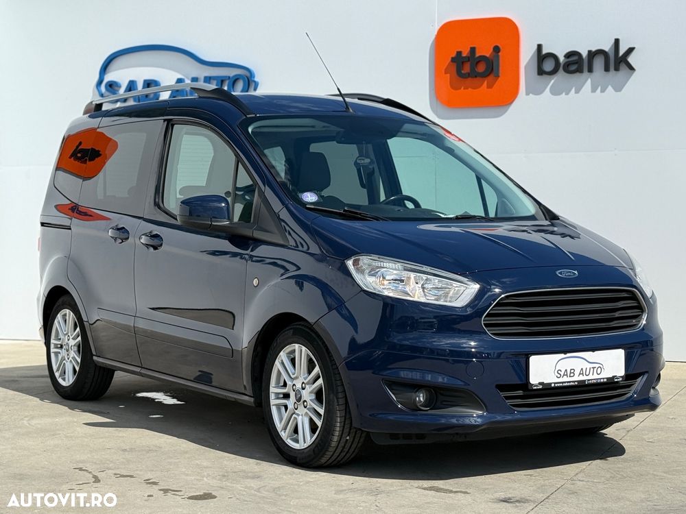 Ford Tourneo Courier 1.0 EcoBoost Titanium - 4