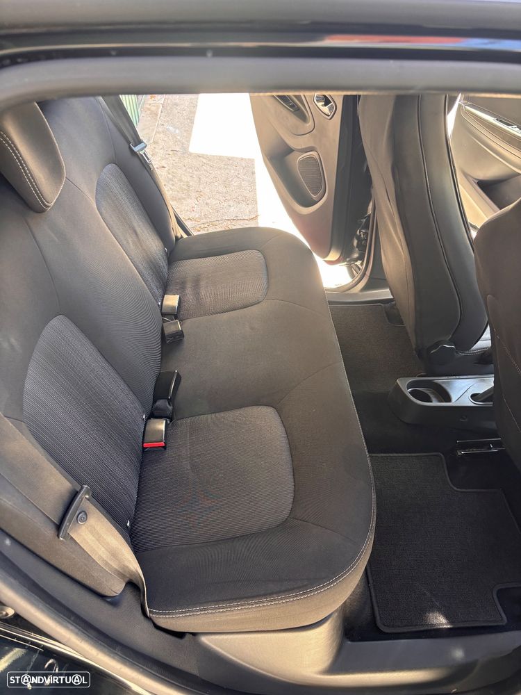 Renault Zoe (c/ Bateria) Limited 40 - 17