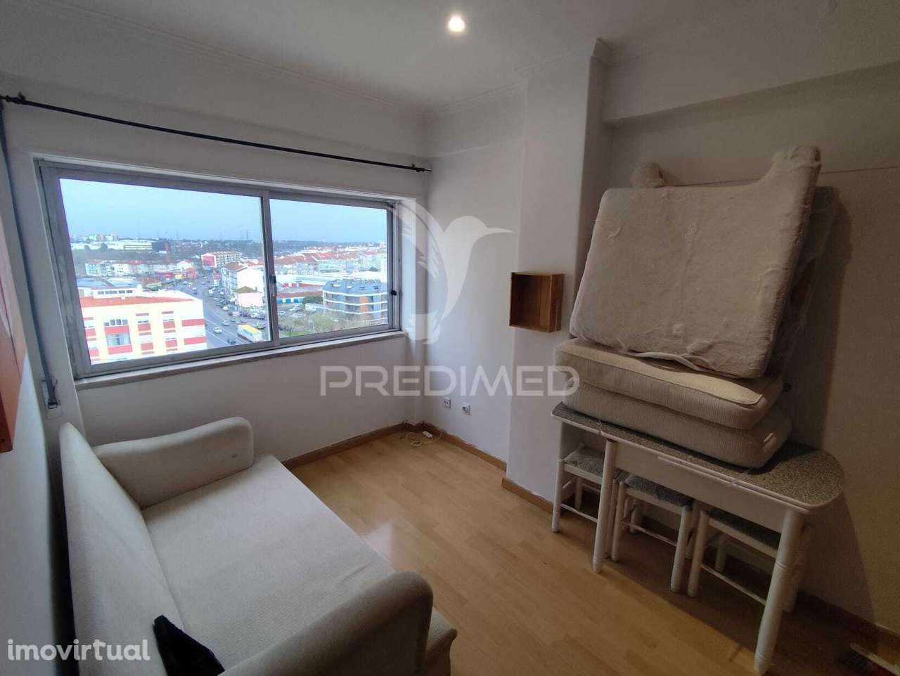 Apartamento à venda – Av. 1.º de Maio, Paivas (Amora) – 140.000 € - Grande imagem: 5/6