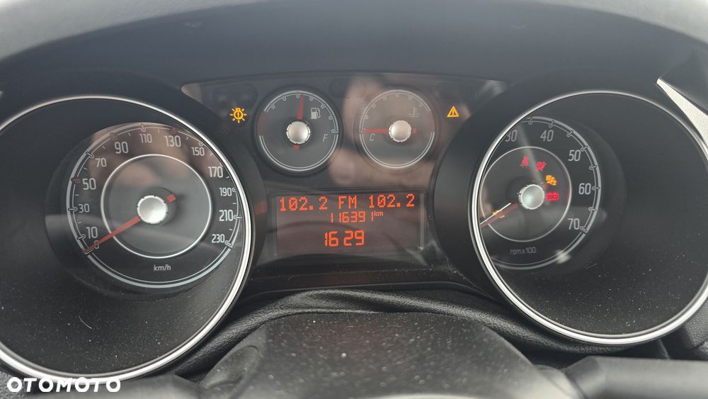 Fiat Punto 1.4 Estiva S&S - 23