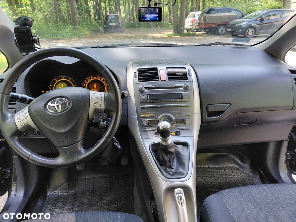 Toyota Auris 2.0 D-4D - 8
