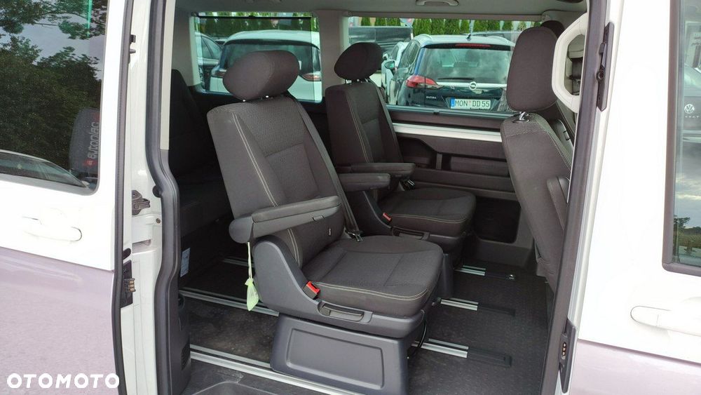 Volkswagen Multivan - 30