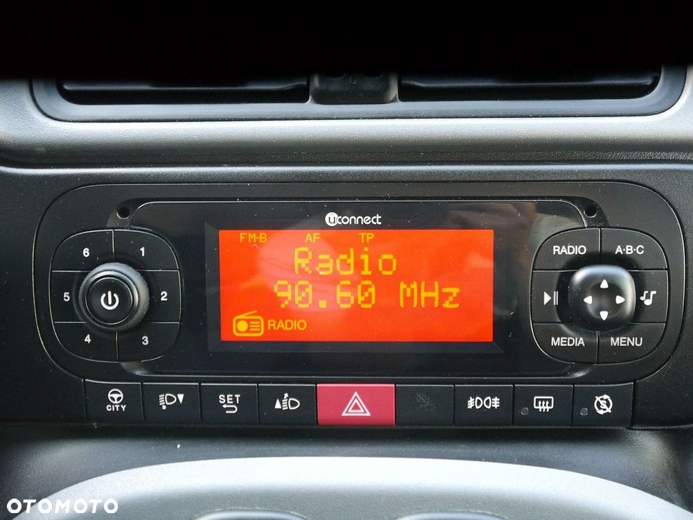 Fiat Panda 1.2 Start&Stop City Cross - 29