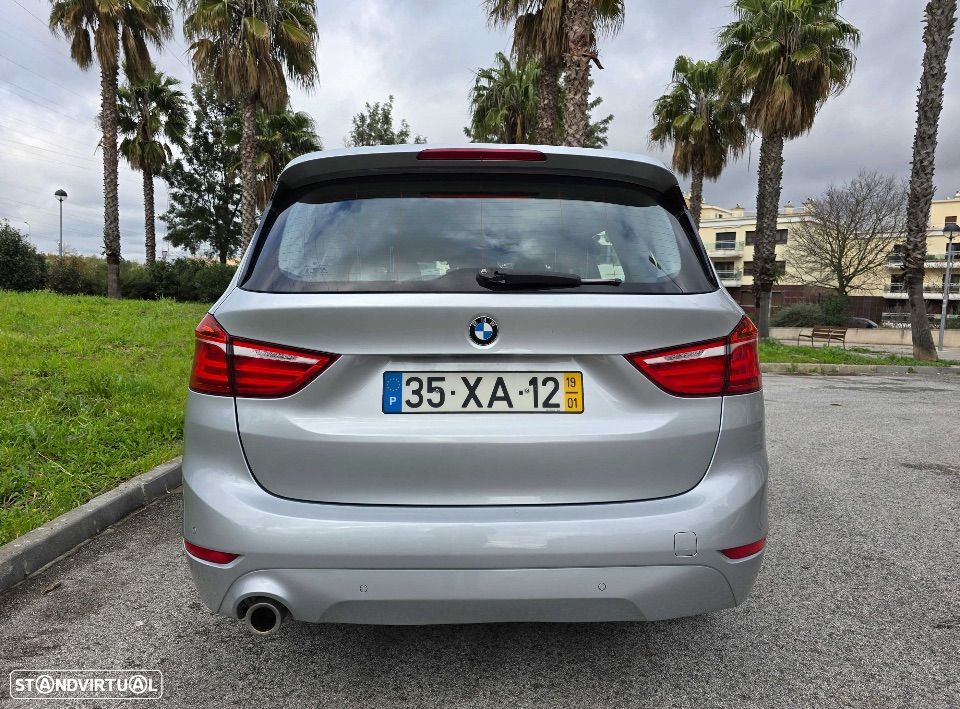 BMW 216 Gran Tourer i Line Luxury - 2