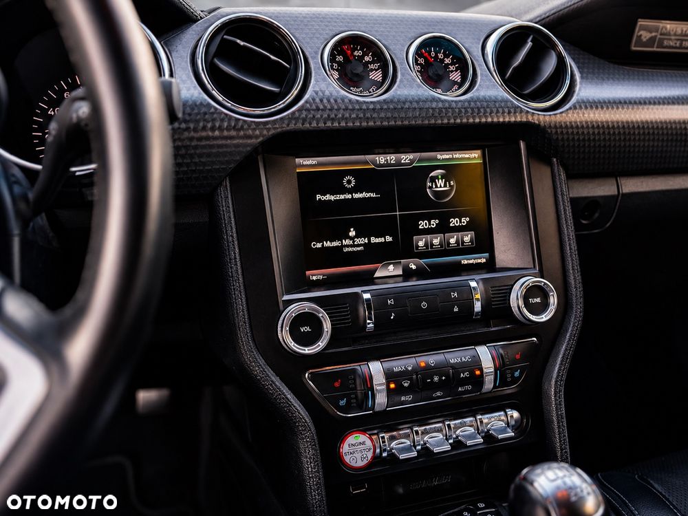 Ford Mustang - 20