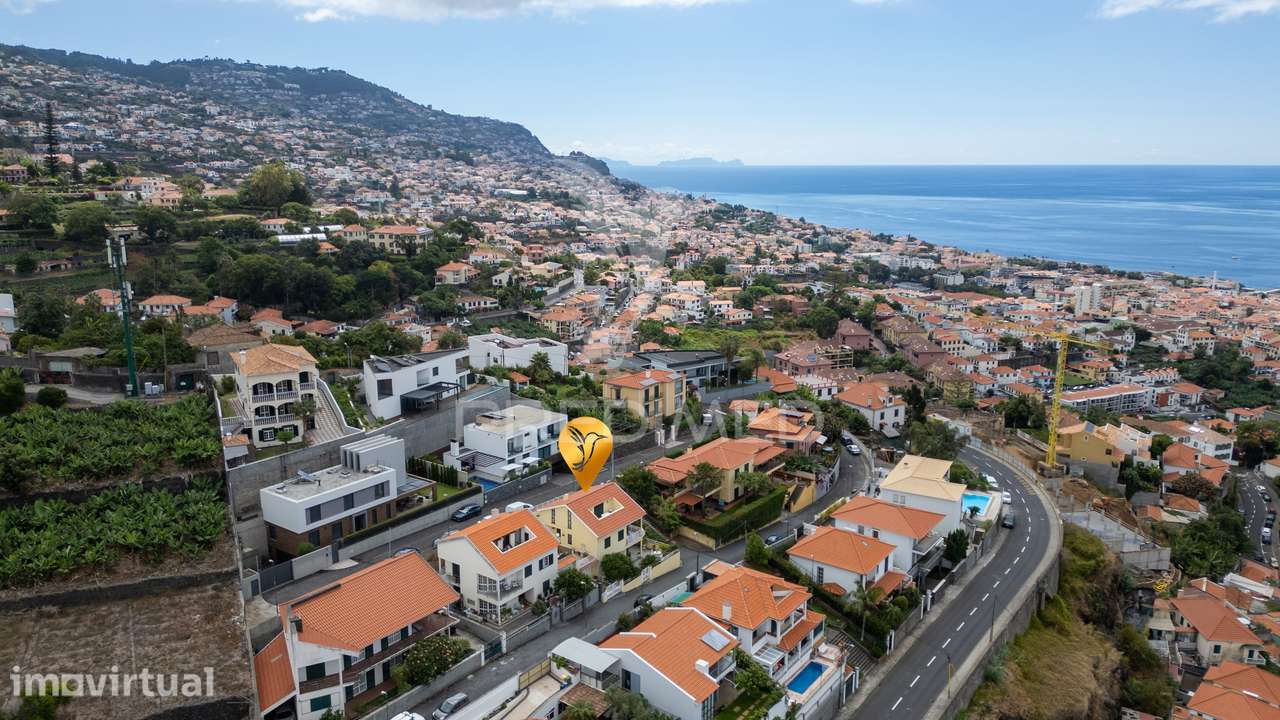 Moradia Geminada T3+sótão no Funchal - Ilha da Madeira - Grande imagem: 3/35