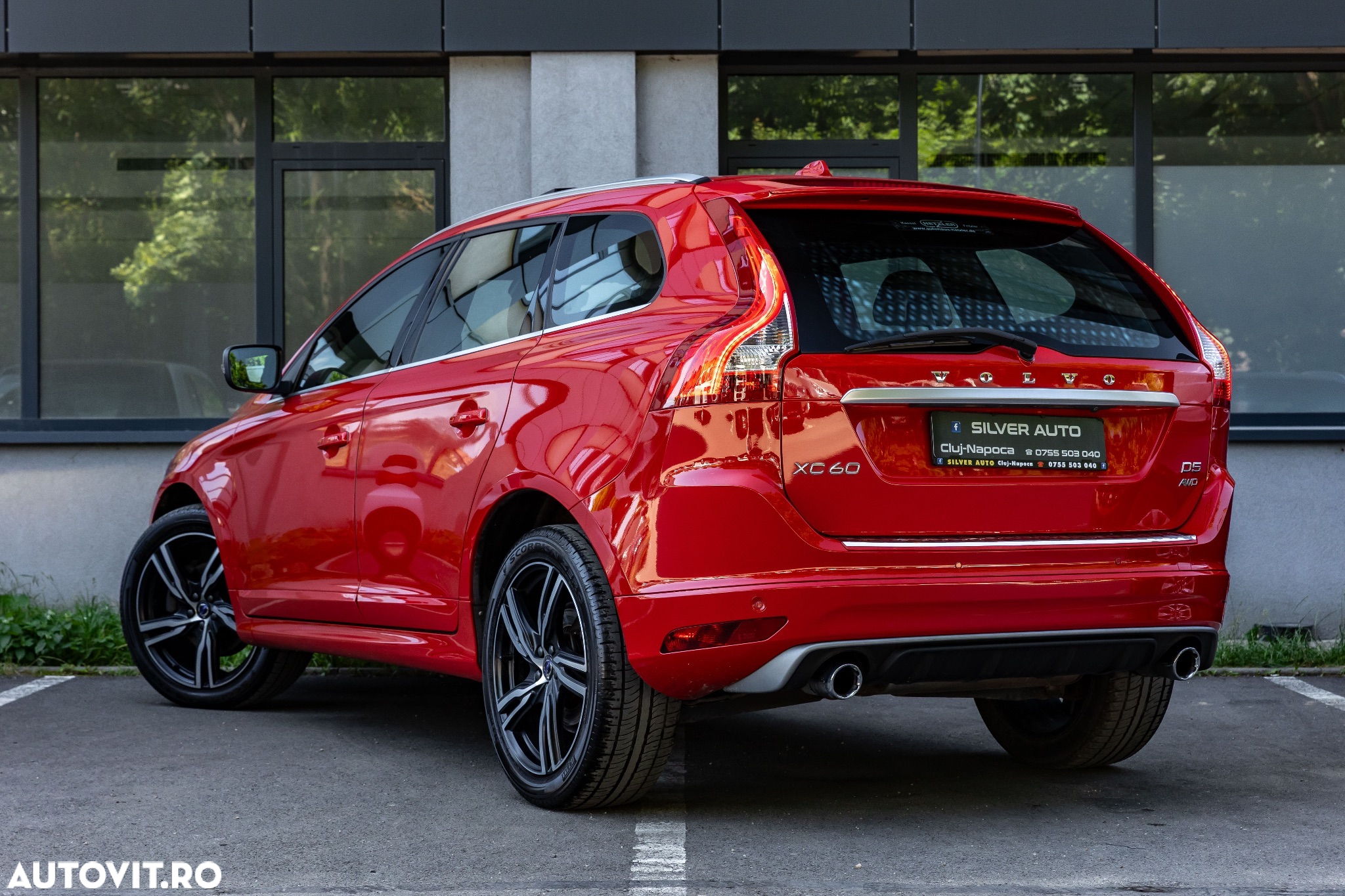 Volvo XC 60 D5 AWD Aut. RDesign - 11