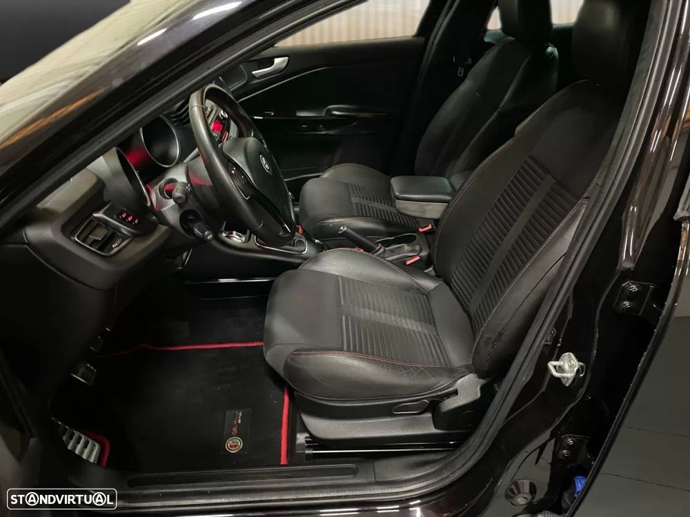 Alfa Romeo Giulietta 2.0 JTDM 16V Turismo - 7