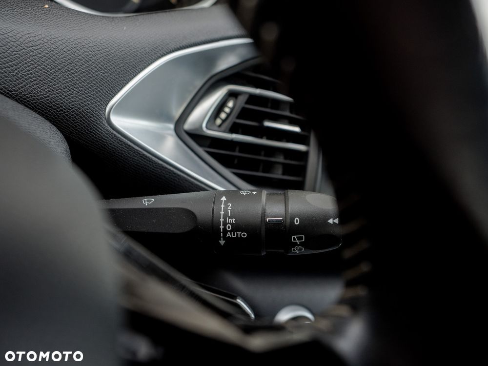 Peugeot 308 BlueHDi 130 Stop & Start Style - 19