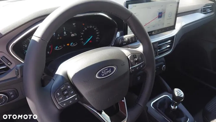 Ford Focus 1.0 EcoBoost Titanium - 11