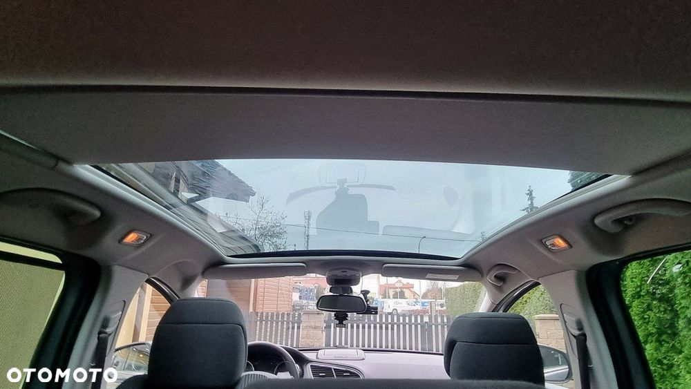Peugeot 5008 - 23