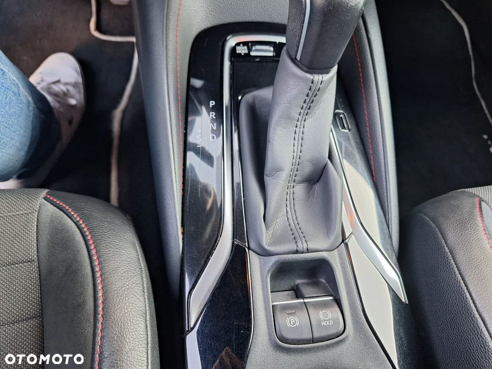 Toyota Corolla 2.0 Hybrid Executive - 12