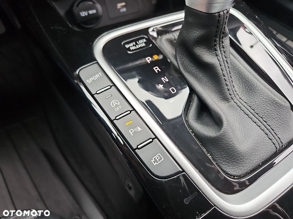 Kia Ceed 1.5 T-GDI Tribute DCT - 24