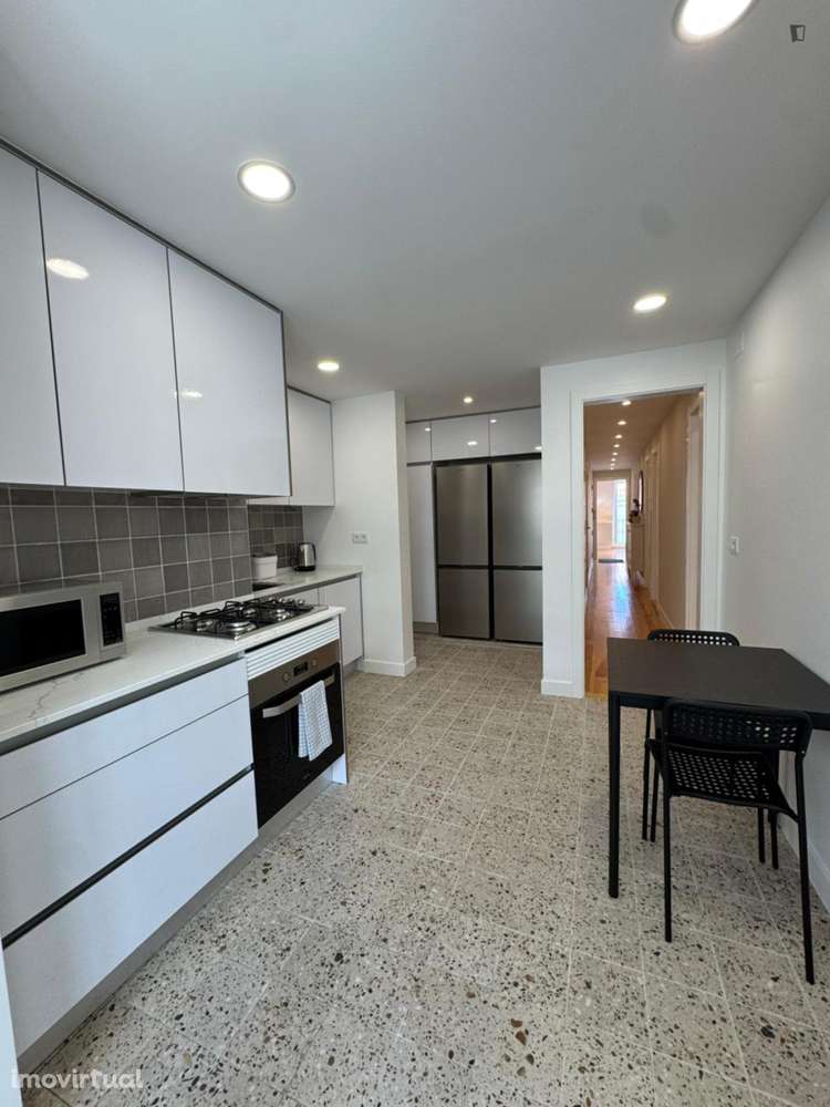 Quarto - localizado em Arroios Lisbon - Grande imagem: 4/11