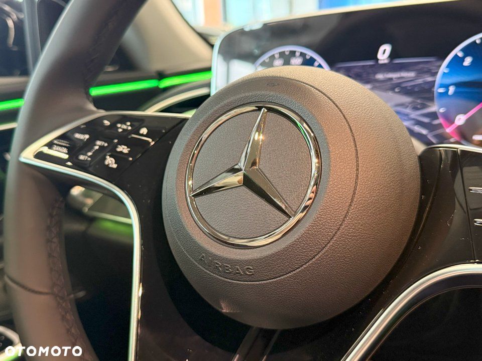 Mercedes-Benz Klasa E - 12